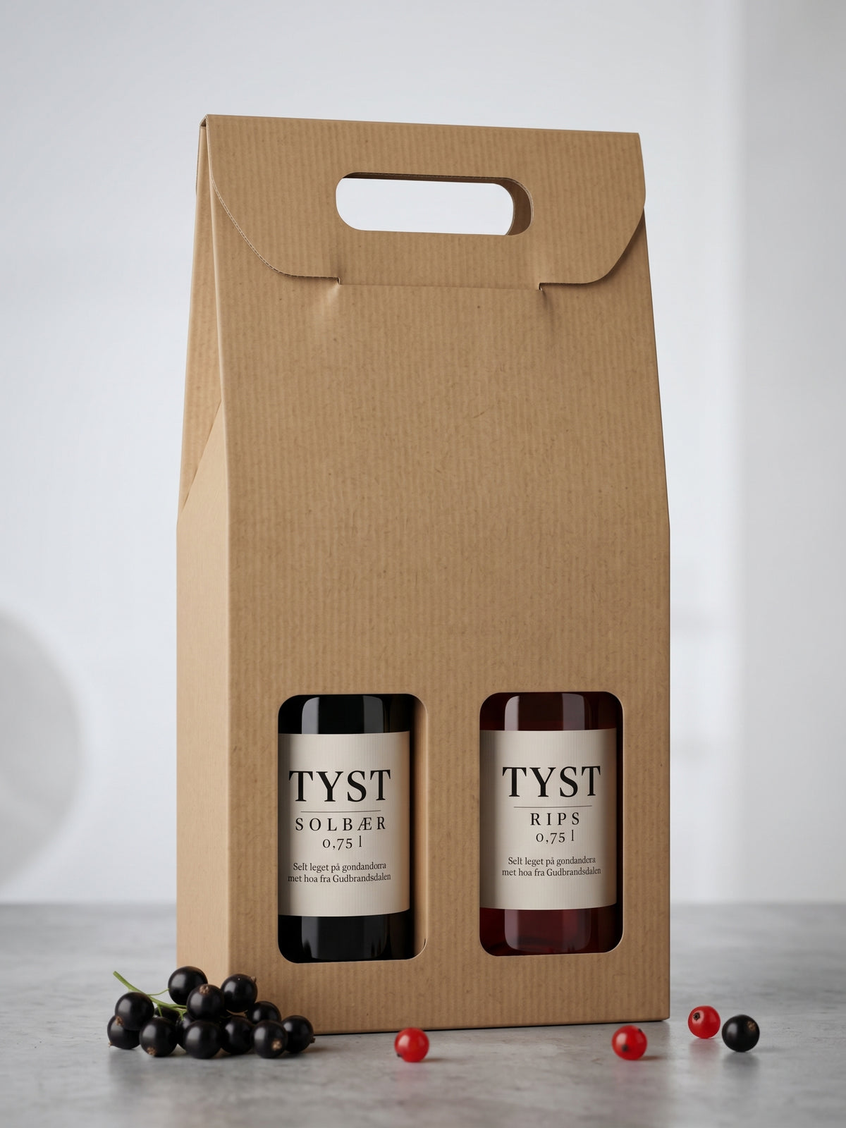Tyst gavepakke med solbærsaft og ripssaft